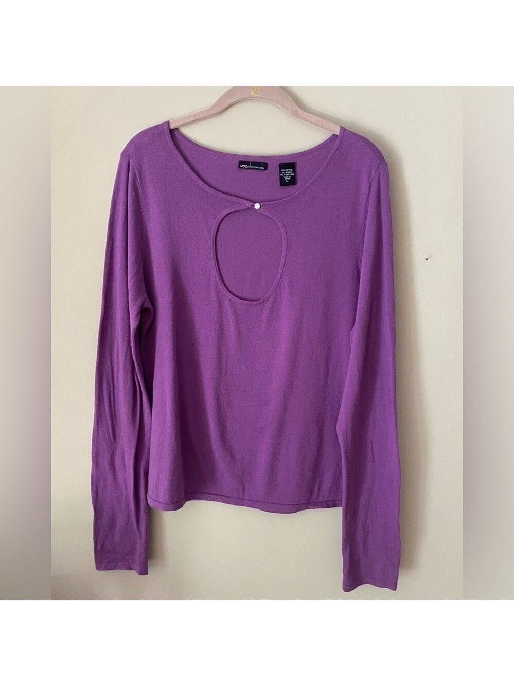 Moda International Purple Keyhole Sweater L